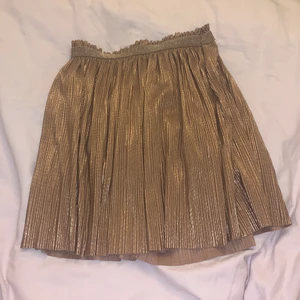 Jätte fin kjol💗 - En super fin kjol som tyvär inte går till användning längre💗 150kr Inklusive frakt💗