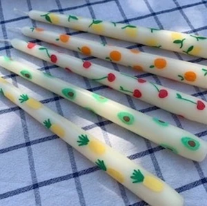 Hand målade ljus - 30 kr styck 