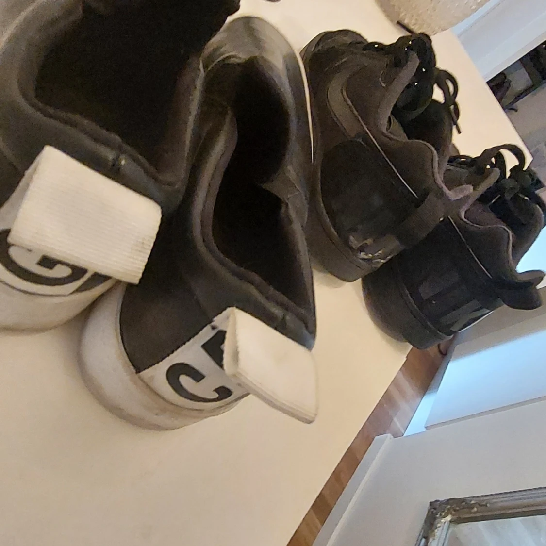 4 par skor Nike hm skopunkten  - 90