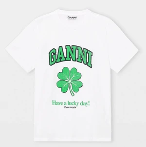 Ganni tröja - Have a lucky day! Ganni tröja. Kommer inte till användning. Storlek M! Oversized passform (se andra bilden) Använd ganska mycket men fortfarande fint skick. 😊