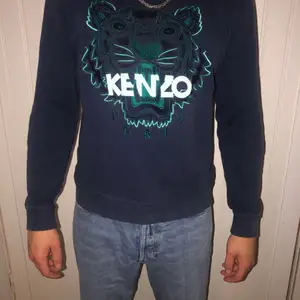 säljer min brors kenzo tröja, tröjan är i bra skick!🥰
