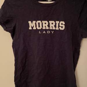 120kr inklusive frakt💓 Morris T-shirt dam i storlek M
