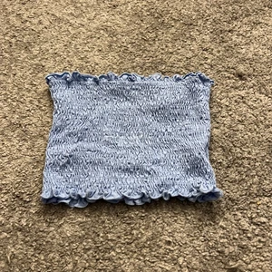 SHEIN  - En fin blå sommartopp från SHEIN i storlek s väldigt stretchiga 