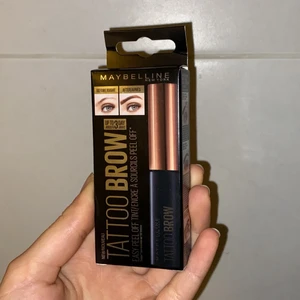 Tattoo brow  - Tattoo brow = ögonbrys gel som håller i några dagar :-) endast testad! Nypris: 156kr