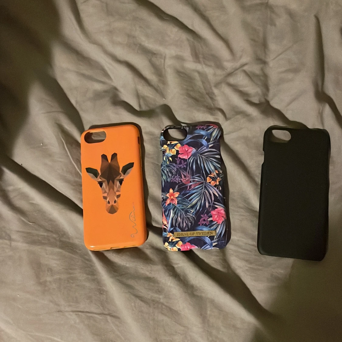 Säljer 5 st skal för 10kr/styck - 90