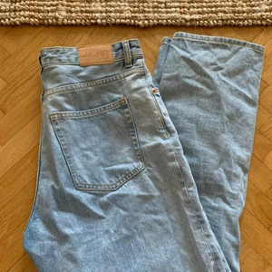 Jeans MONKI - Jeans från monki som sällan använts! 💖 passar M