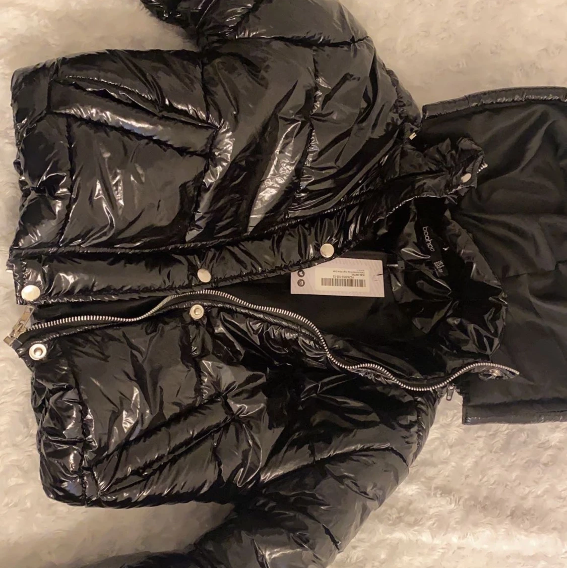 Kort glansig dunjacka - 90