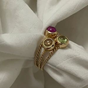 Ringar - Tre guldpläterade ringar från ”Milligram Paris”. Alla tre för 150kr. Original pris ca 500 kr st! 