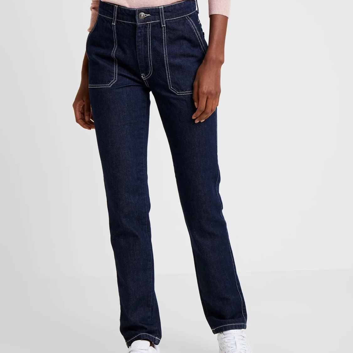 Fina mörkblåa jeans