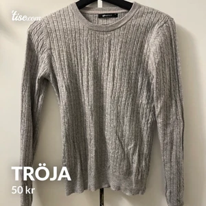 Tröja strl m  - Den är i fint skick!  