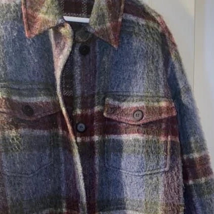 Längre jacka från zara i nyskick  - 91