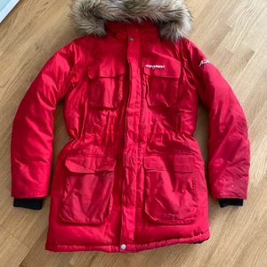 Röd everest - Röd vinterjacka 