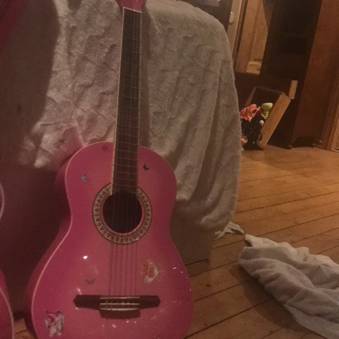 Gypsy rosé gittar med glitter ovanlig - 1