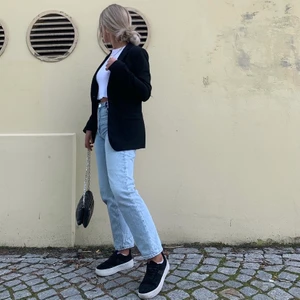 kavaj - Skitsnygg (men välanvänd) kavaj i stl 36, magisk modell <33