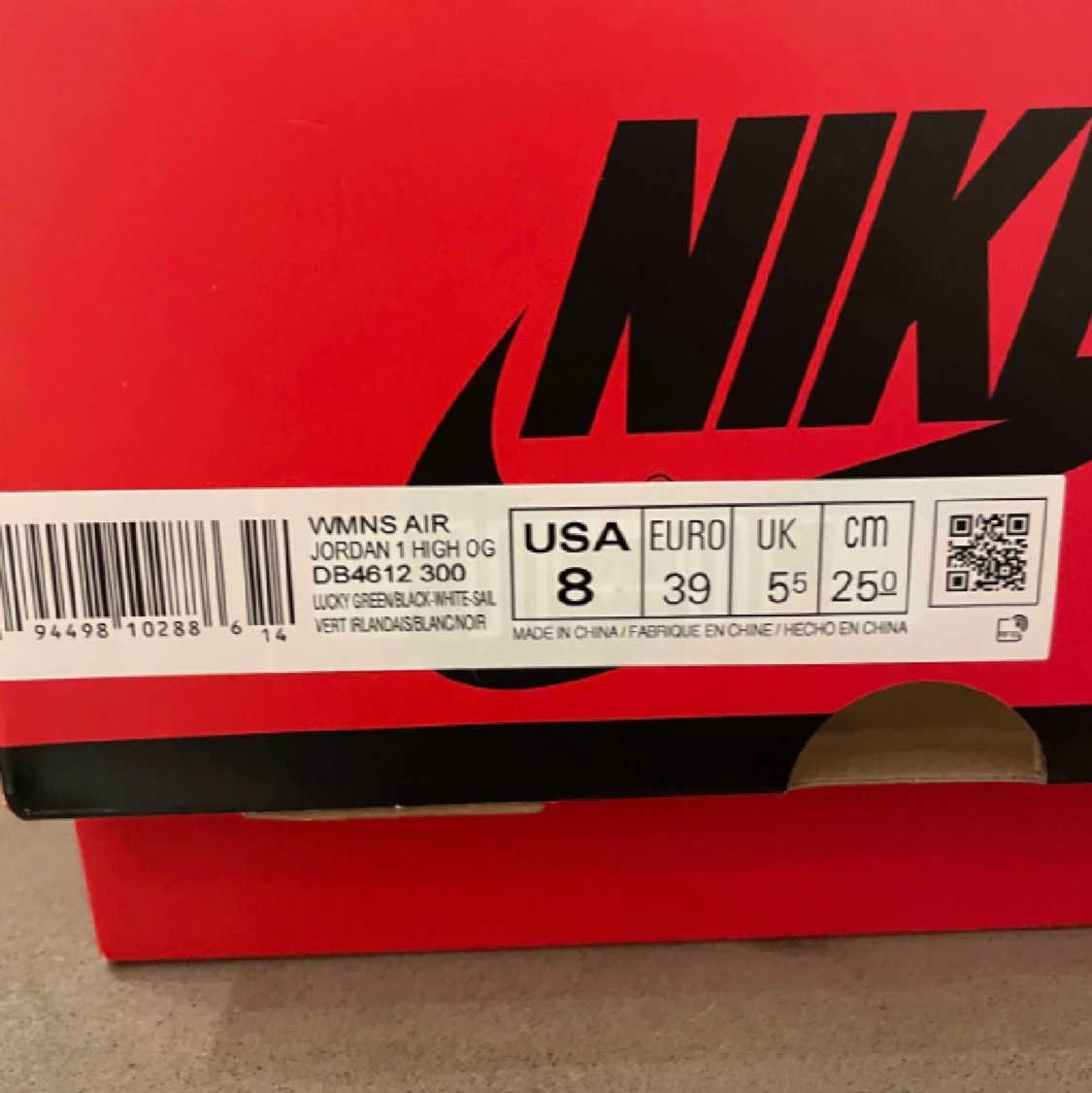 Jordan 1 Retro High OG Lucky Green - 90