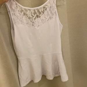 Peplumtopp - Fint skick. Skriv för fler bilder❤️