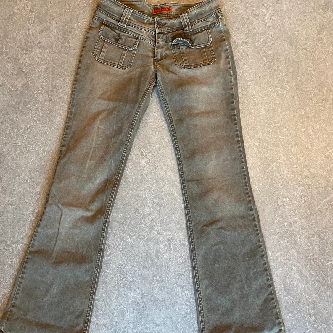 Lågmidjade jeans
