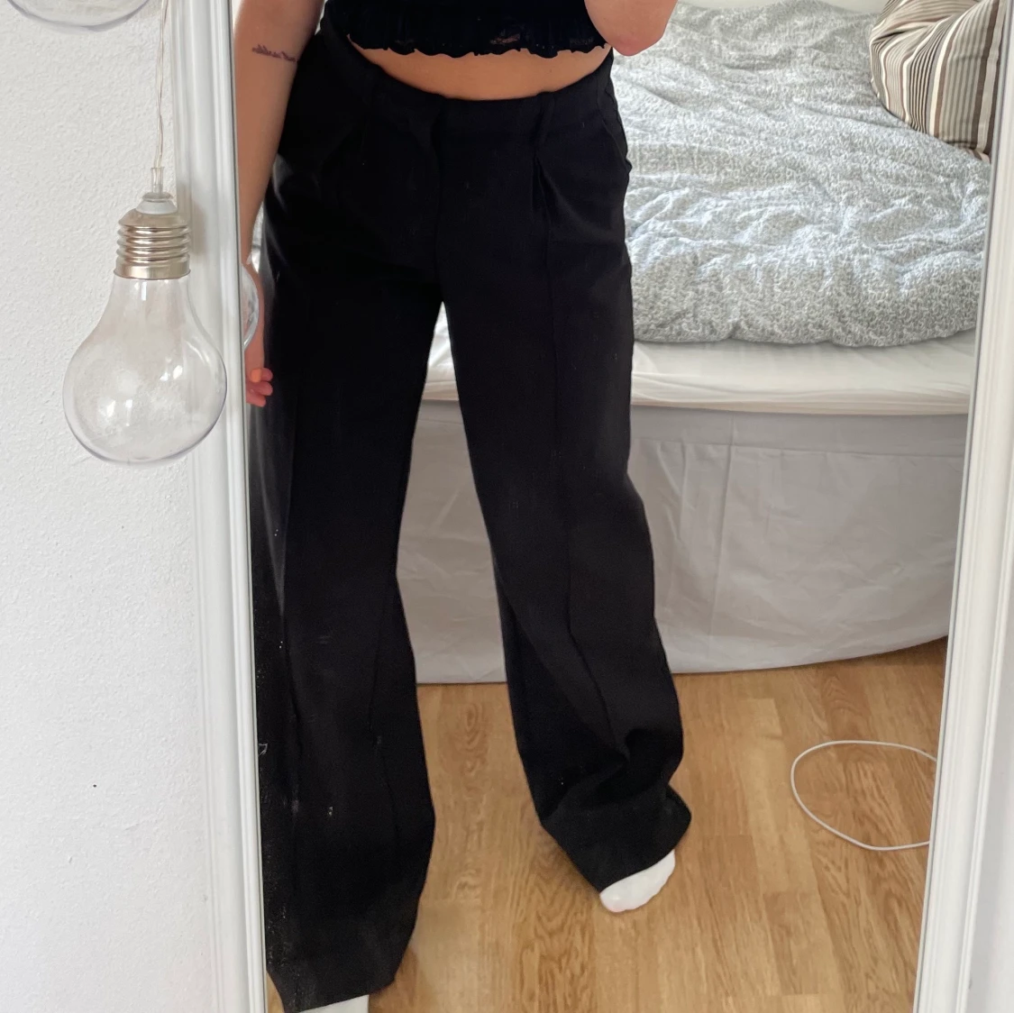 Svarta kostymbyxor  - 90