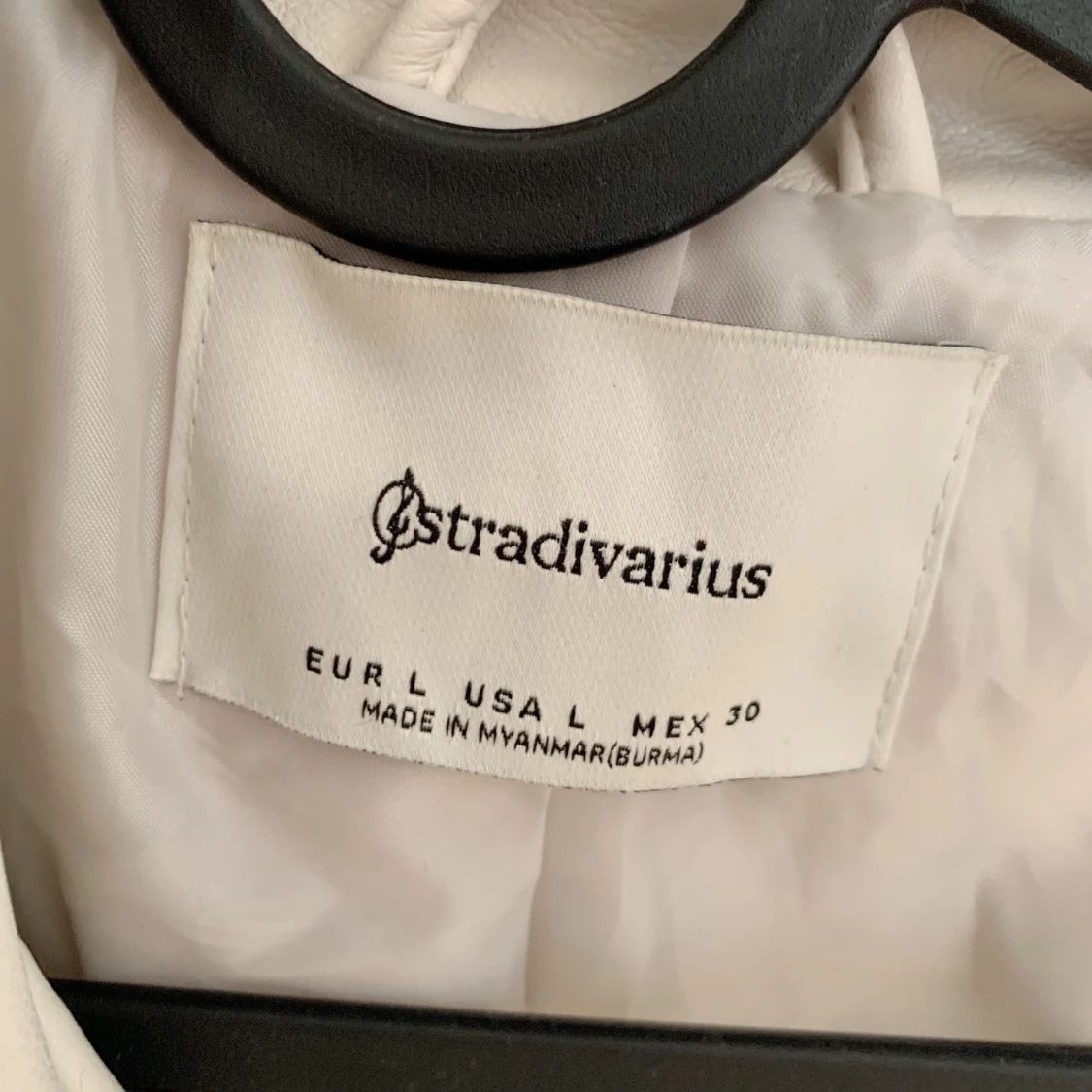 Beige skinnjacka   - 90