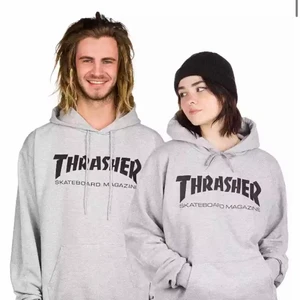 Trasher hoodie - Bra skick, använder inte längre 🥰 frakt ca 90-100kr, buda eller köp direkt för 450+ frakt 🤍🤍