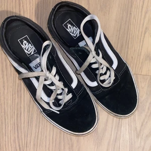 Vans skor  - Säljer dessa vans som nästan aldrig är använda❤️