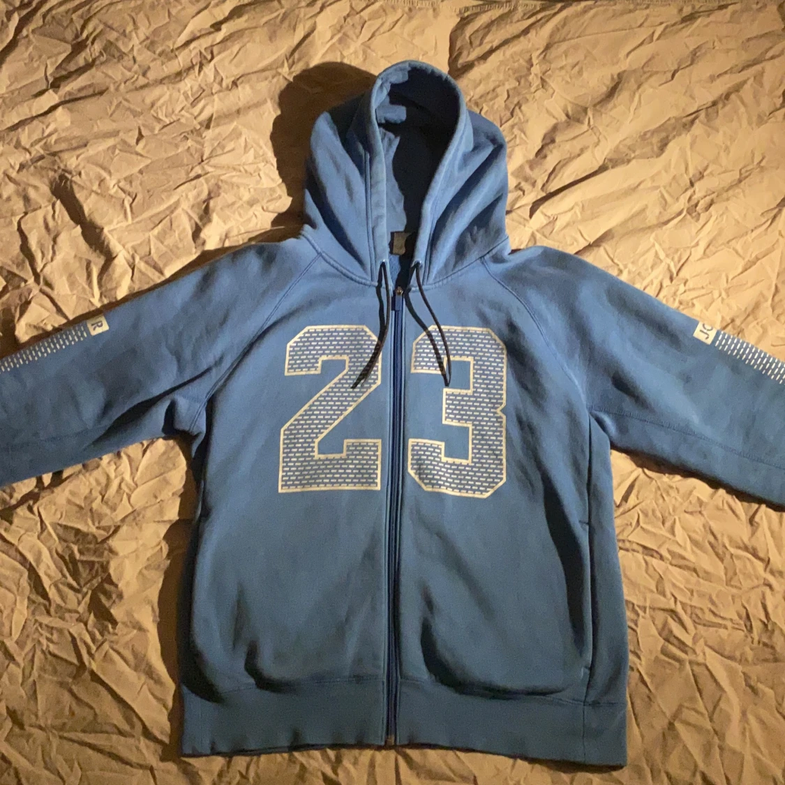 Jordan zip hoodie L - 90
