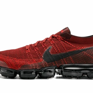Nike Vapormax  - Den är inte trasig den fungerar bra o sånt i sick.