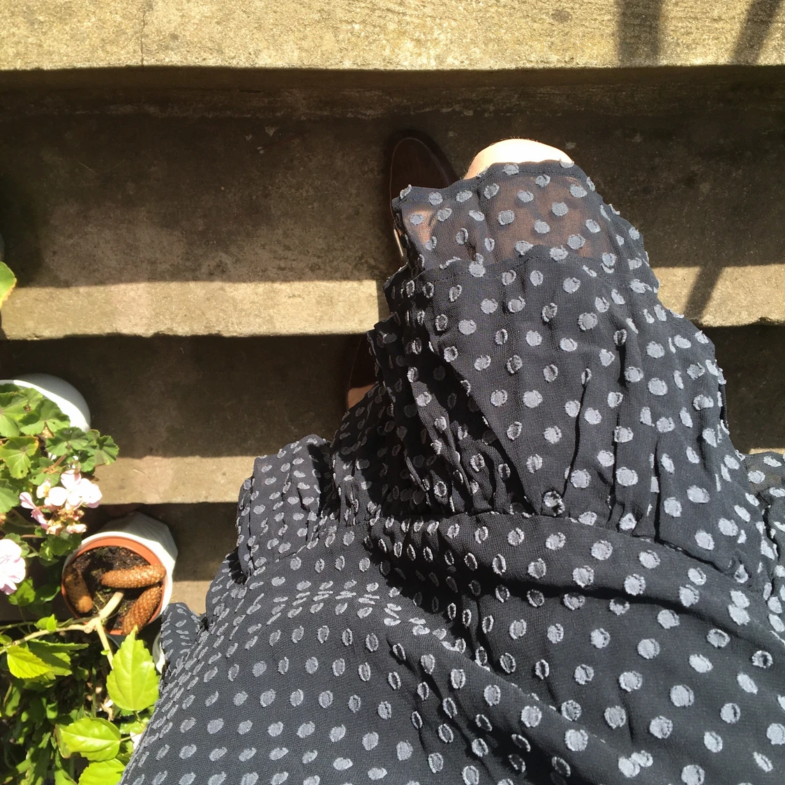 Prickig kjol med volanger - 90