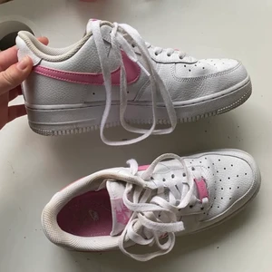 NIKE AIR FORCE - Superfina rosa Nike Air Force! Strl.39. Använda ca.5 ggr. 