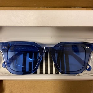 Chimi solglasögon  - Säljer ett par 004 chimis, ord pris 1000kr