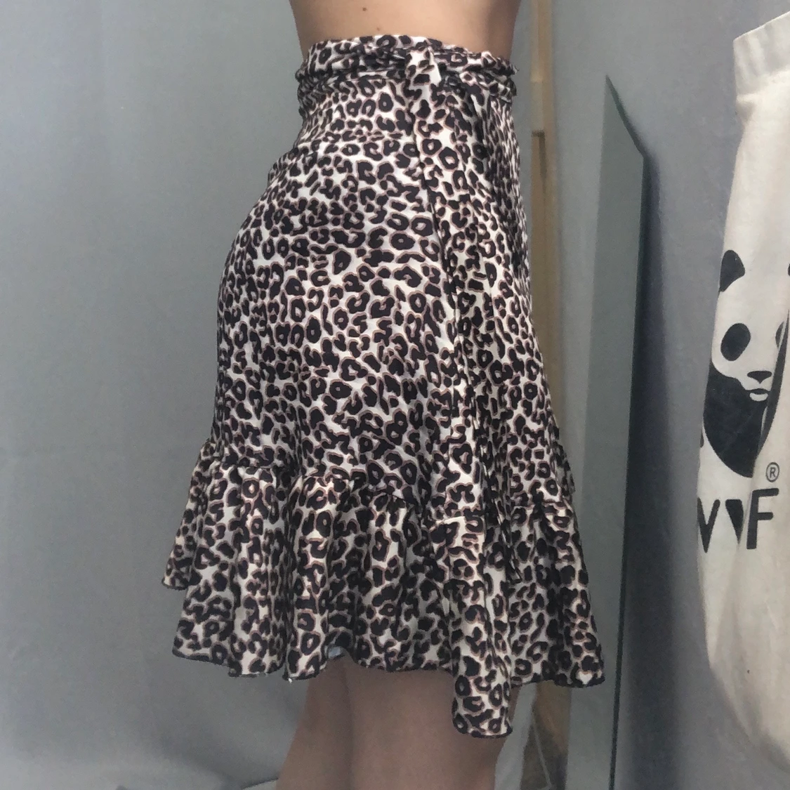 Leopard-mönstrad kjol