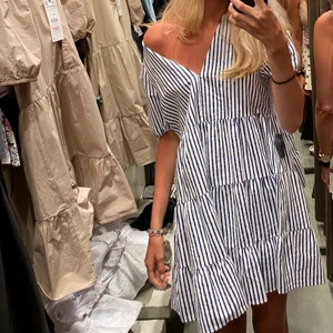 Zara klänning - Suuupersöt dada klänning som är oanvänd!