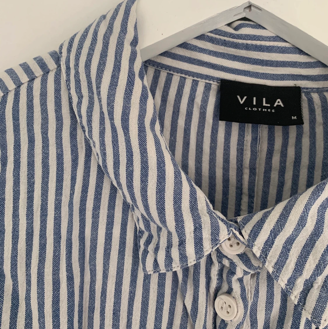 Blårandig skjorta  - 91