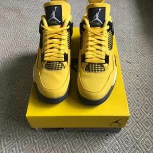 Jordan 4 lightning 2021 Helt nya - Tar emot trades strlk 45