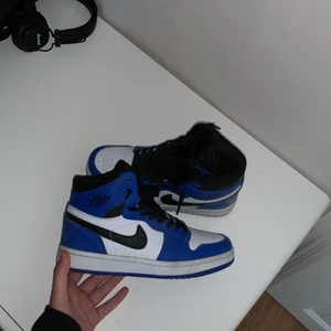 Jordans storlek 37 -  Jordans storlek 37, kopior 