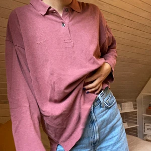 Pikétröja  - Långärmad vintage pikétröja från Reebok köpt vintage 🧡🧡superfin till höst!!