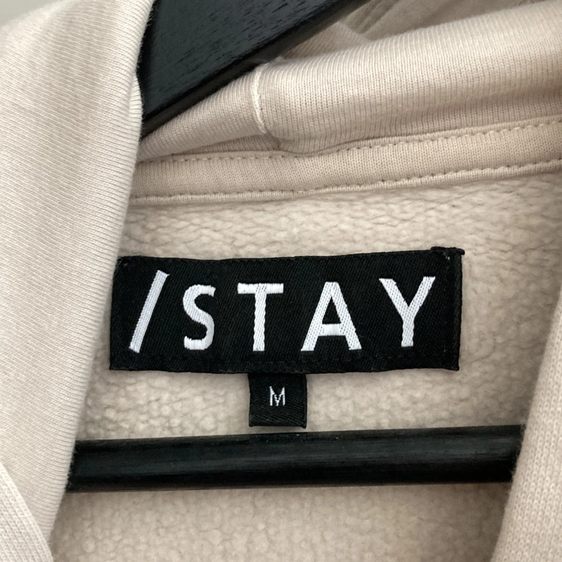 Hoodie sand färgad storlek M - 90