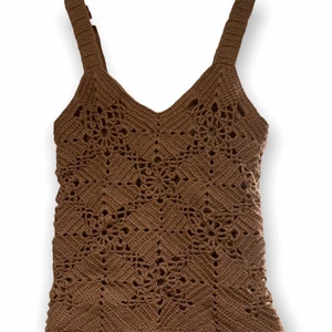 Handvirkade ullväst/topp - Virkade topp/väst som är prefekt för våren.