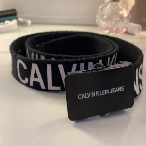 Oanvänd Calvin klein bälte - Oanvänt, från Calvin klein 