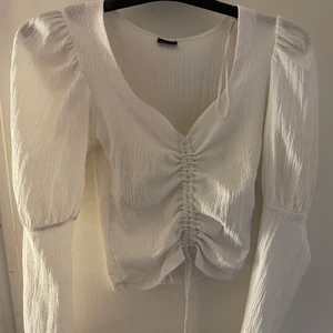 Fest topp - Fin topp ifrån Gina tricot. I princip aldrig använd. 💕