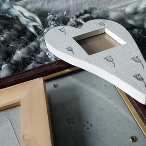 Ramar  - Olika ramar som ej har kommit till användning. Alla är i gott skick. En för 20 och alla för 70🥰Olika stolekar. 