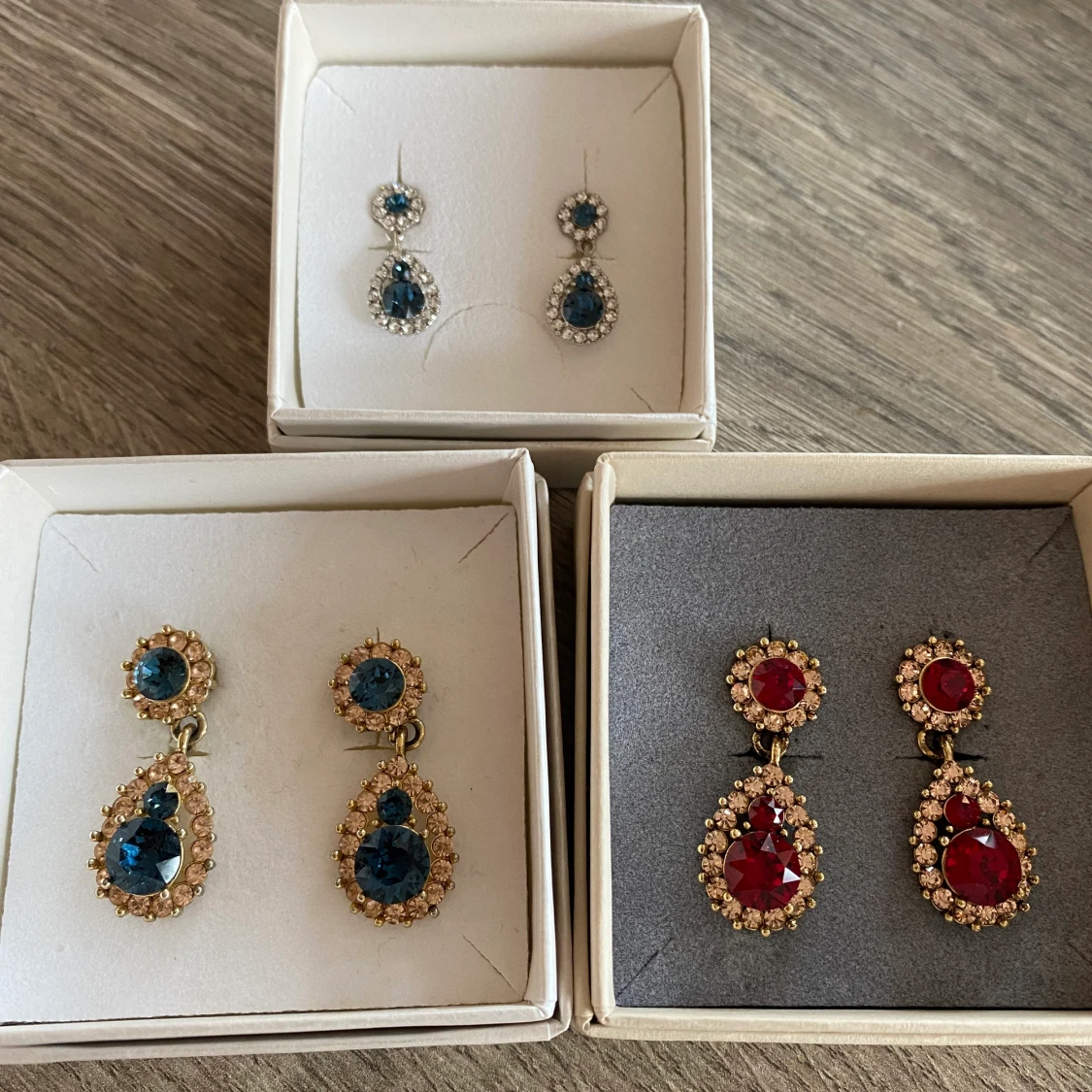 Lily and rose örhängen 