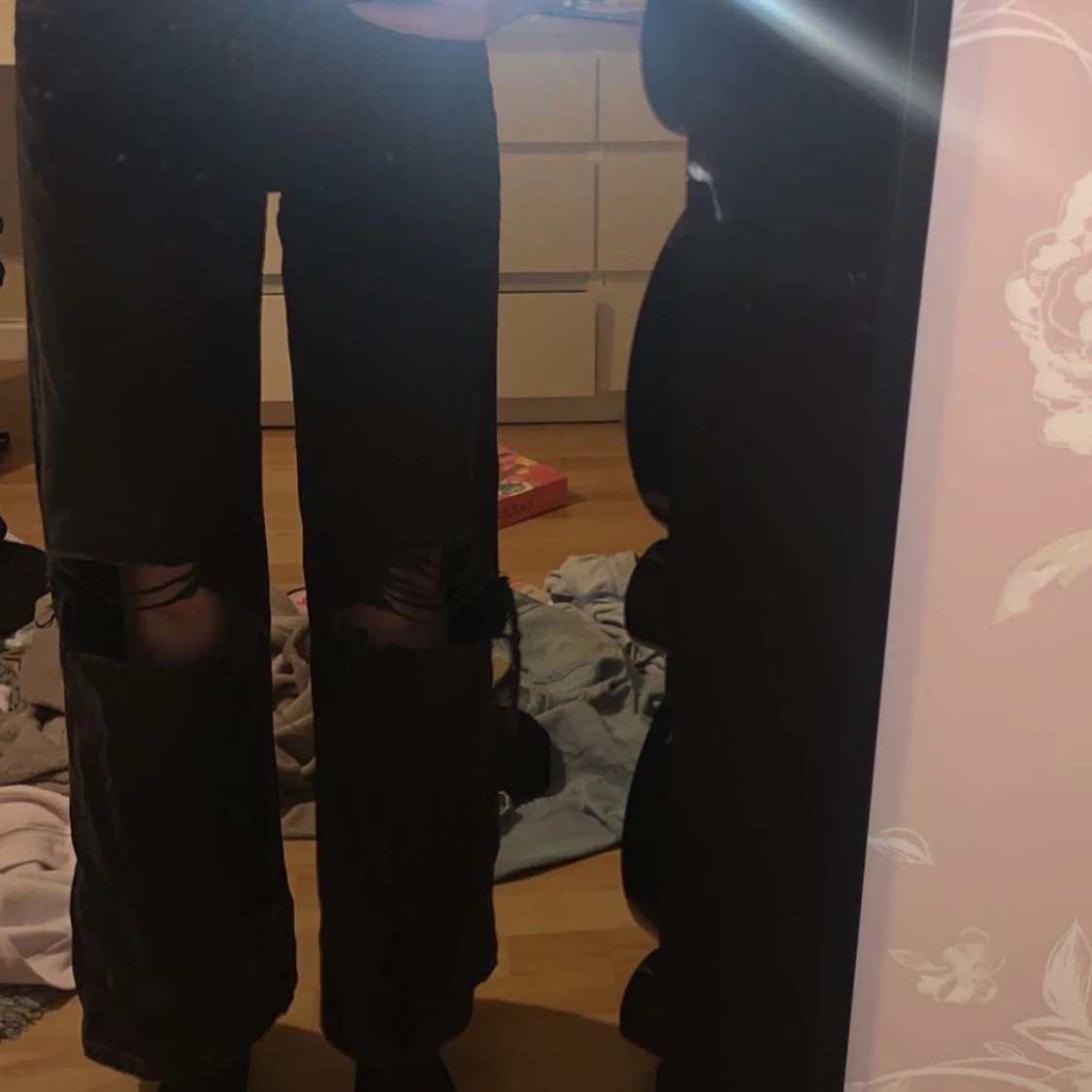 Hm svarta håliga jeans - 90