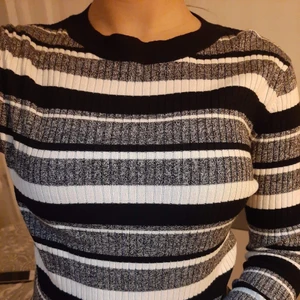 Tröja - Använd vara 2 gånger inget fel på den 