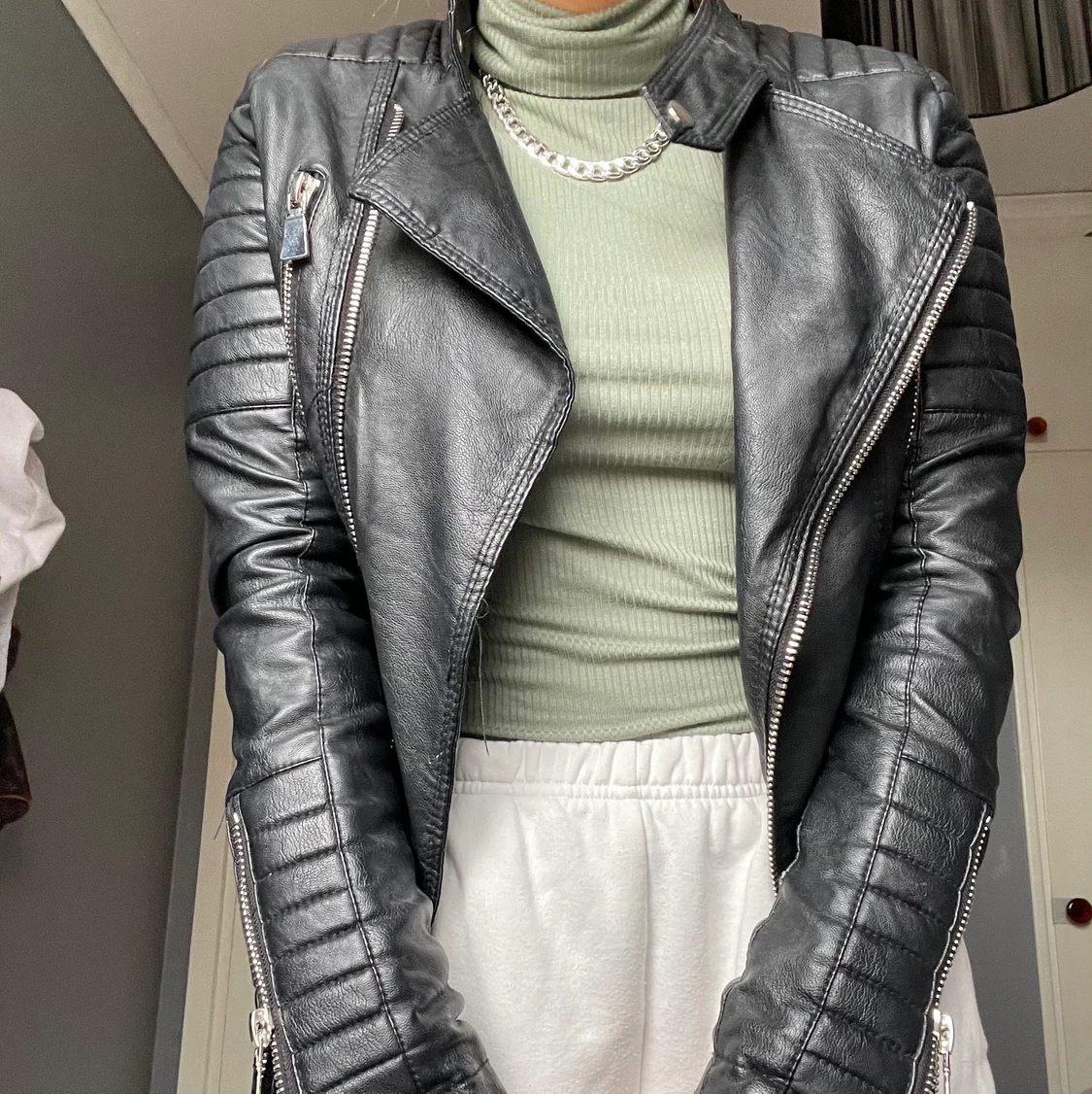 Svart chiquelle jacka - 90