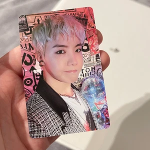 VILL SÄLJA - Hobi officiellt photocard från season’s greetings, 64 kr med frakt inkluderat!