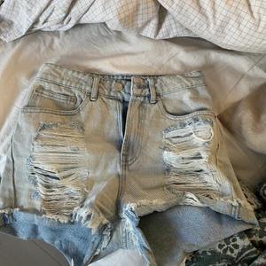 Jeansshorts - Jeansshorts från Bikbok storlek XS. Bra skick. 