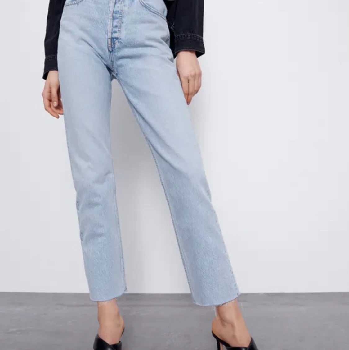 Zara straight jeans  - 90
