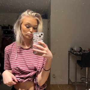 Stl M - Stor och mysig t-shirt. Kappahl herr🤍