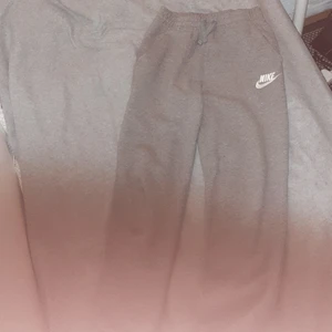 Nike 164 byxor - 164 nike byxor